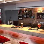 Отель Ibis Немур