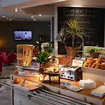 Ibis 3*