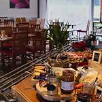 Ibis 3*