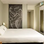 Ibis 3*