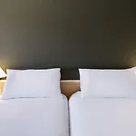 Ibis Nemours