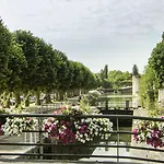 Ibis Отель