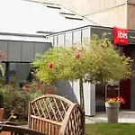 Ibis Nemours