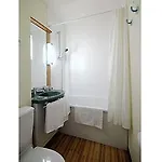 Отель Ibis Немур