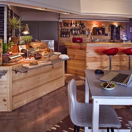 فندق Ibis 3*