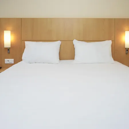 Ibis Hotel Nemours