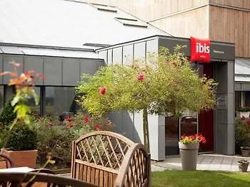 Ibis Nemours