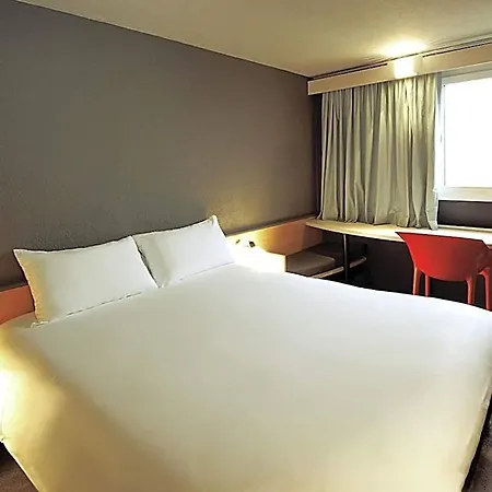 Hotel Ibis Nemours