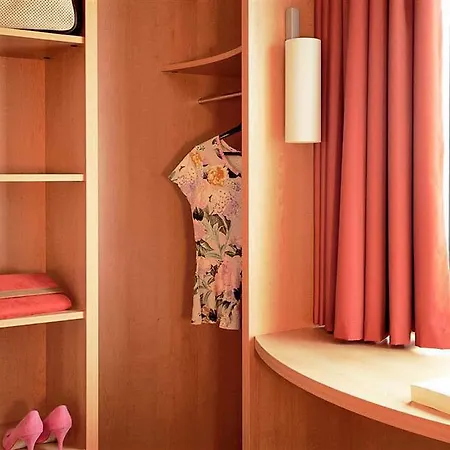 Ibis Hotel 3*
