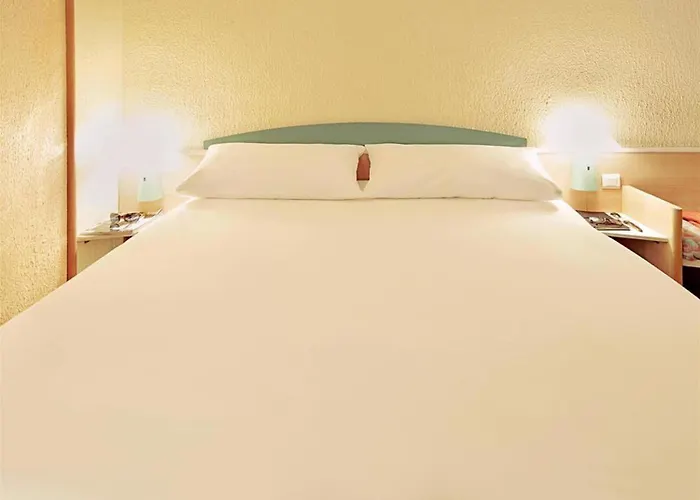 Hotel Ibis Nemours