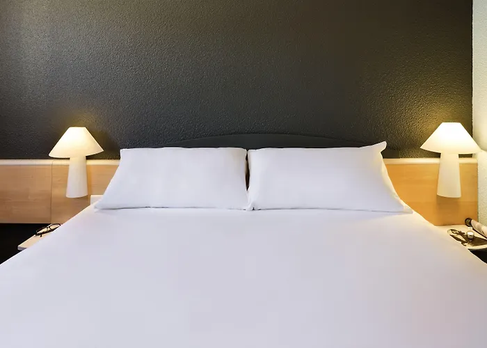 Ibis 3* Nemours