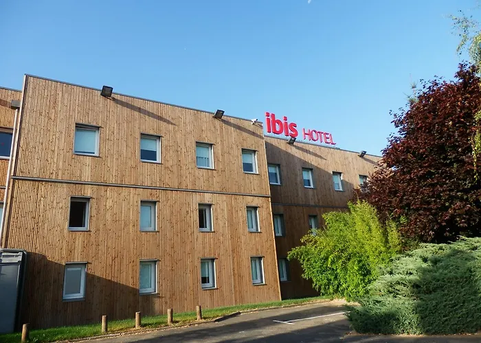 Ibis Nemours